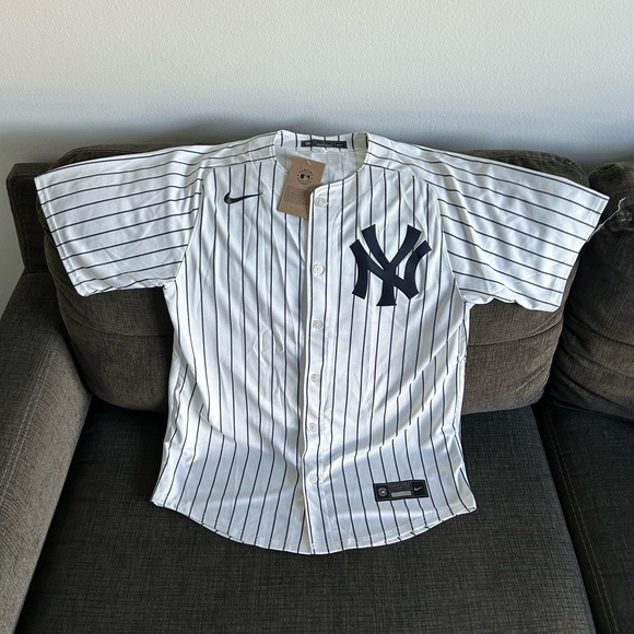 Nike Authentic New York Yankees Gleyber Torres #25 Baseball Jersey Men’s Sz: M